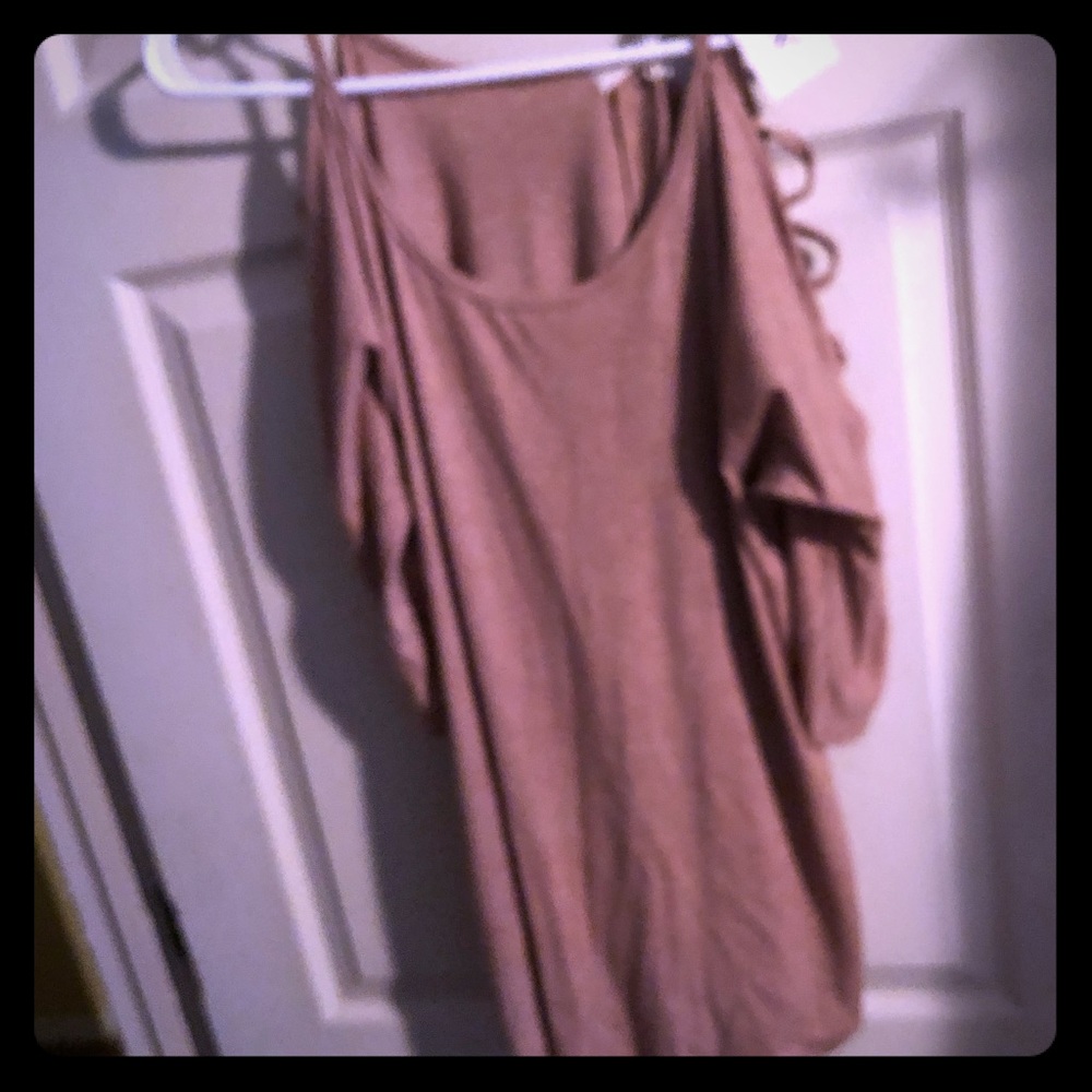 Tan cut out sleeve top NWT